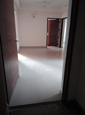 Room in 2 BHK Apartment at Nimbus The Hyde park, Sector 78 – for Rent