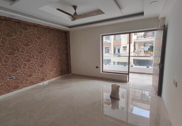 Kitchen in 4 BHK Builder Floor at Green Fields Colony – for Sale