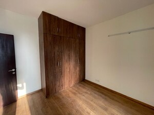 Room in 2 BHK Apartment at M3M Woodshire, Sector 107 – for Rent