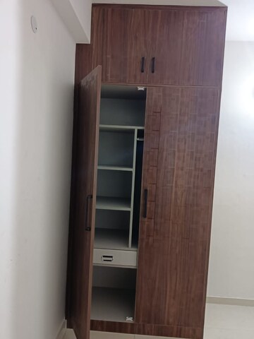 Furnished Amenities in 2 BHK Apartment at M3M Woodshire, Sector 107 – for Rent