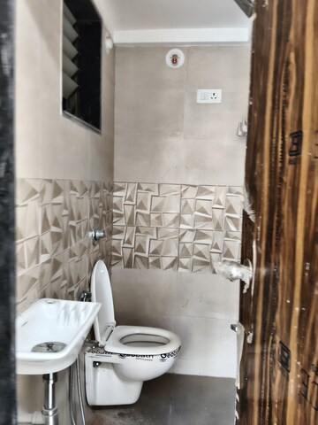 Master Bedroom in 1 BHK Apartment at Dream Arihant Oasis, Ghatkopar East – for Rent