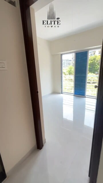 Room in 1 BHK Apartment at Crystal Elite Homes, Nalasopara West – for Sale