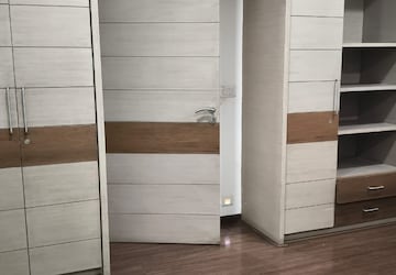 Room in 4 BHK Apartment at Jayabheri Orange County, Gachibowli – for Rent