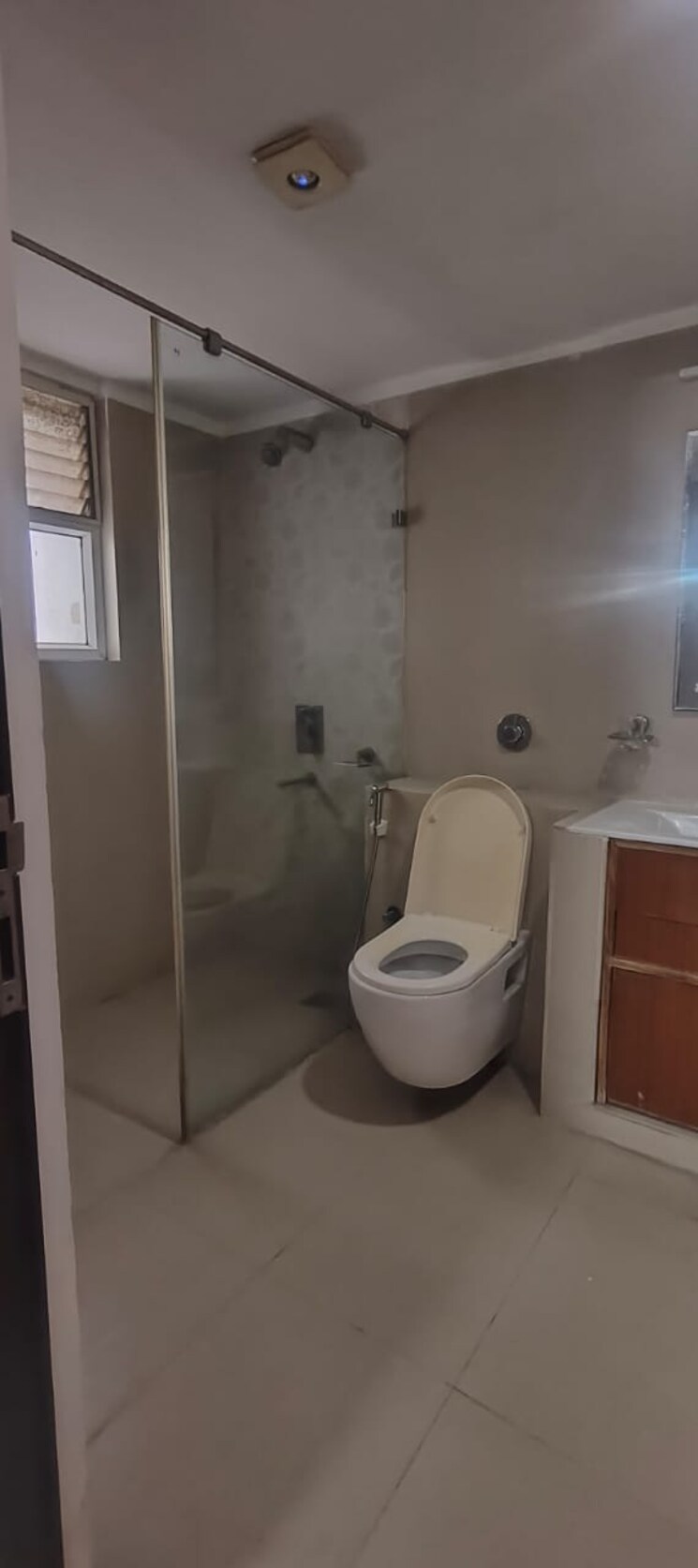 Bathroom, jayabheri-orange-county 4 Bedroom 3310 Sq.Ft. Apartment In Gachibowli Hyderabad 9327525