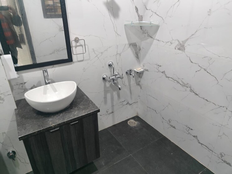 Bathroom, sector 33a noida 4 Bedroom 2520 Sq.Ft. Apartment In Sector 33a Noida Noida 9327533