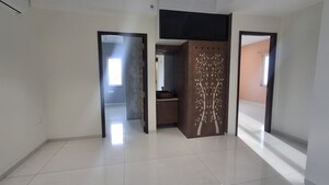 Room in 3 BHK Apartment at Jayabheri The Summit, Narsingi – for Rent