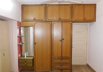 Bedroom in 2.5 BHK Apartment at Gaur Yamuna City Gaur Suites, Gaur Yamuna City – for Sale