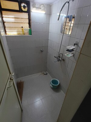 Bathroom in 1 BHK Apartment at Green Meadows Bluilding 2 Chs Ltd, Kandivali East – for Rent