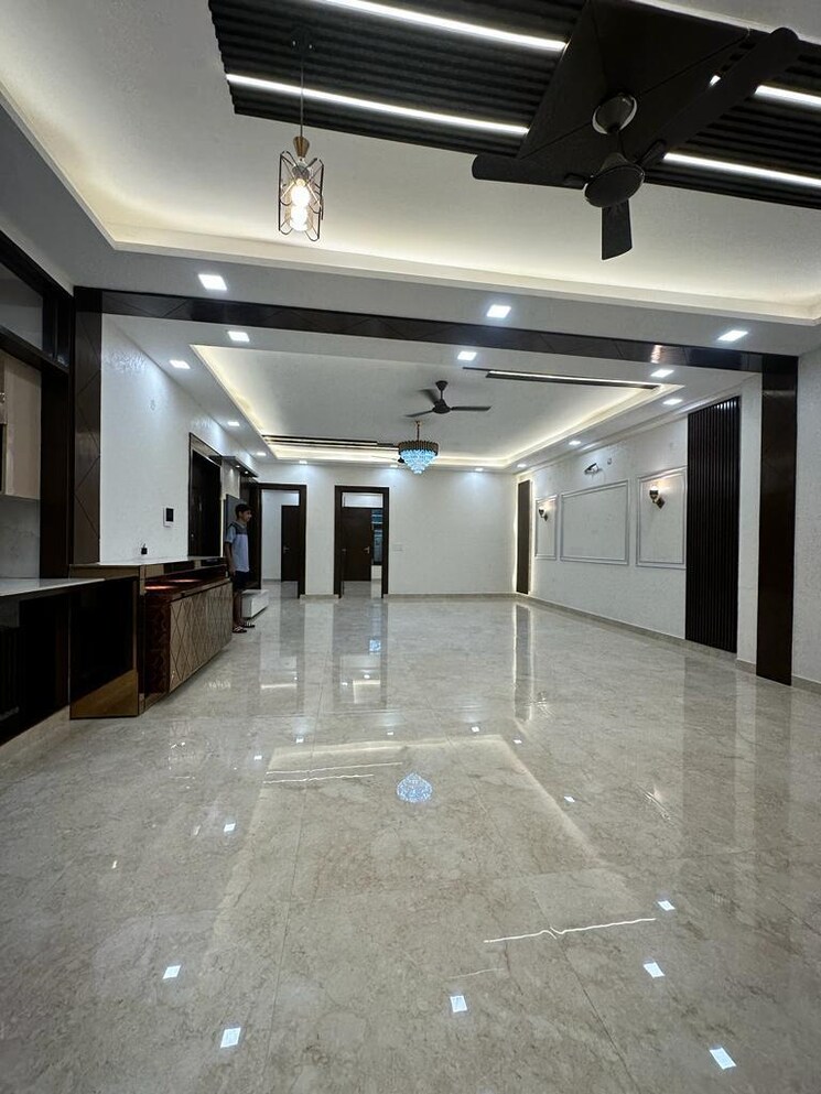 Kitchen, niti khand ii 4 Bedroom 2251 Sq.Ft. Builder Floor In Niti Khand ii Ghaziabad 9327583