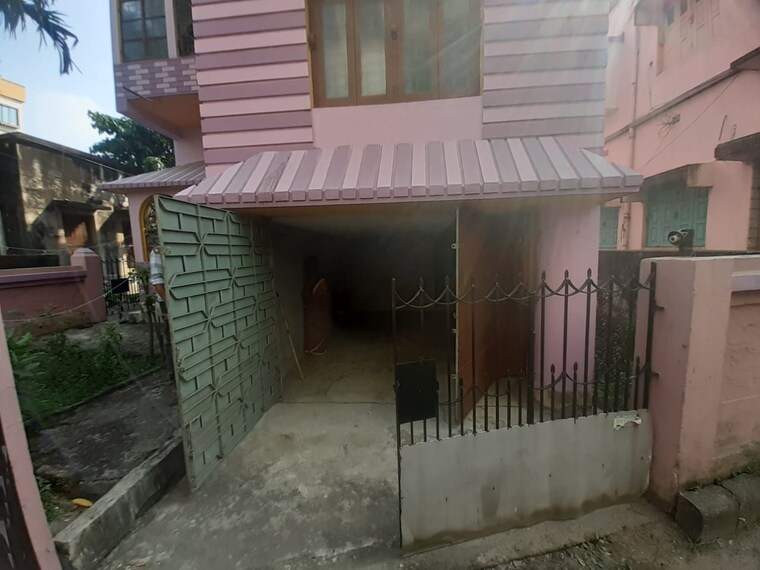 Balcony, behala 5 Bedroom 1600 Sq.Ft. Independent House In Behala Kolkata 9327584