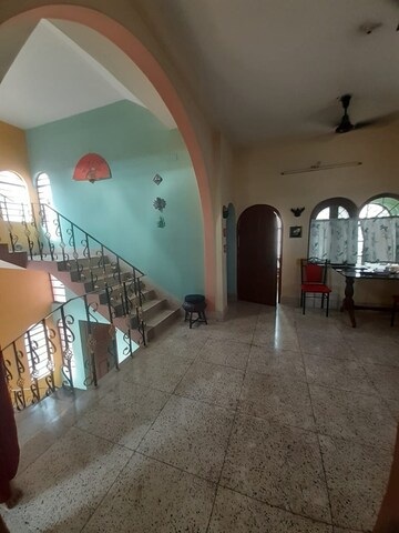 Parking in 5 BHK Independent House at Behala – for Sale