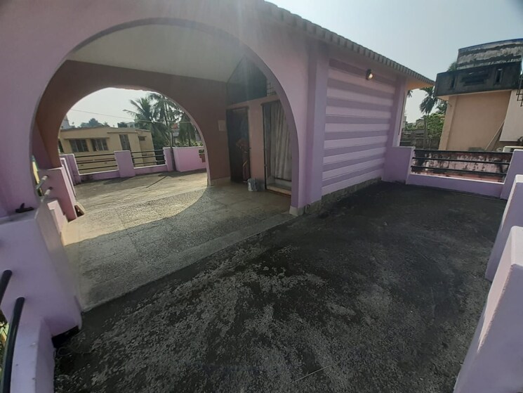  Parking, behala 5 Bedroom 1600 Sq.Ft. Independent House In Behala Kolkata 9327584