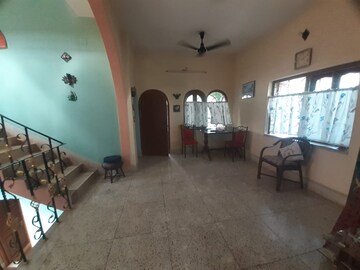 Parking in 5 BHK Independent House at Behala – for Sale
