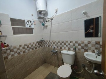 Bathroom in 3 BHK Apartment at Shivaganga Opal, Jp Nagar – for Sale