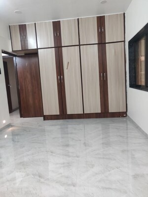 Room in 5 BHK Independent House at Kalyan West – for Sale