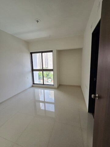 Room in 3 BHK Apartment at Runwal Eirene, Balkum Pada – for Sale