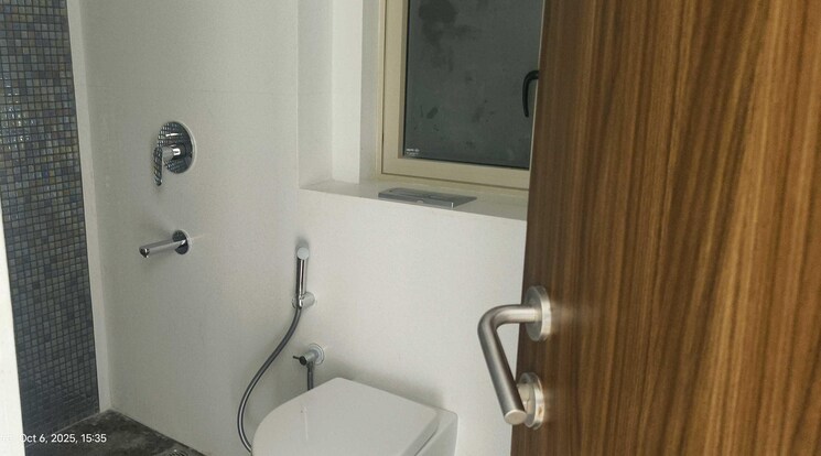 Bathroom, lodha-the-park 3 Bedroom 1411 Sq.Ft. Apartment In Worli Mumbai 9327638