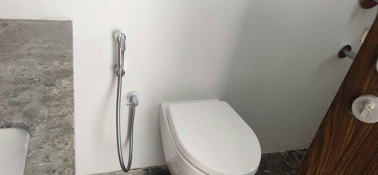 Bathroom, lodha-the-park 3 Bedroom 1411 Sq.Ft. Apartment In Worli Mumbai 9327638