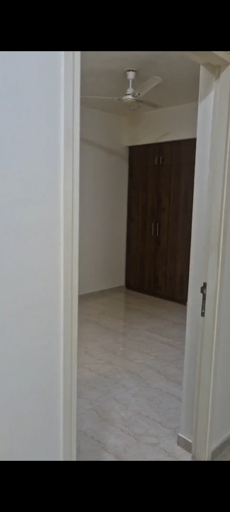 Room, lodha-sterling 3 Bedroom 1350 Sq.Ft. Apartment In Kolshet Road Thane 9327664