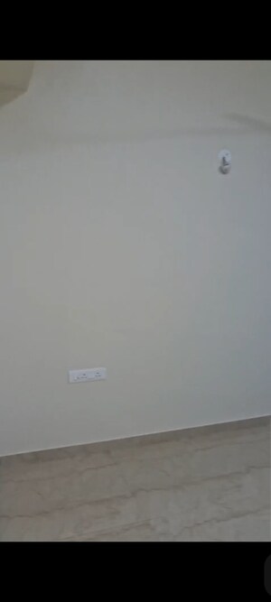 Furnished Amenities in 3 BHK Apartment at Lodha Sterling, Kolshet Road – for Rent