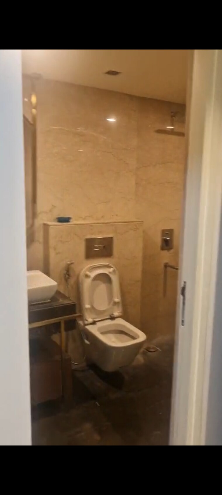 Bathroom, lodha-sterling 3 Bedroom 1350 Sq.Ft. Apartment In Kolshet Road Thane 9327664