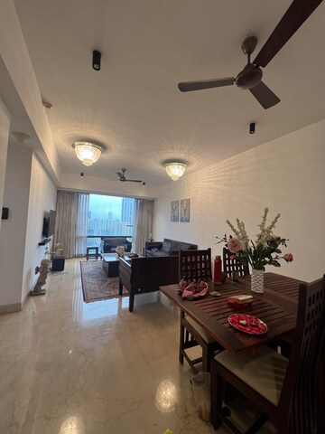 Team Area in 3 BHK Apartment at Lodha The Park, Worli – for Rent