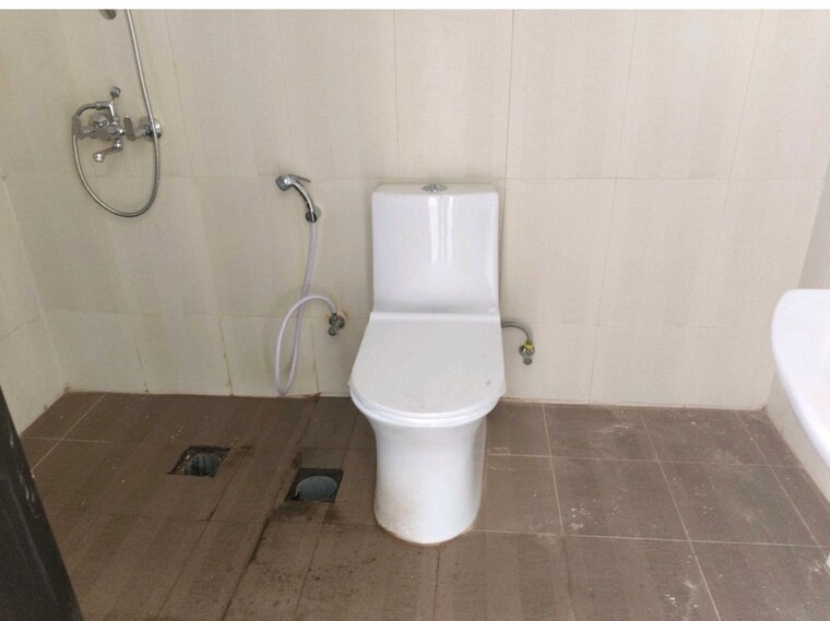 Bathroom, shapoorji-pallonji-joyville-gurgaon 3 Bedroom 1852 Sq.Ft. Apartment In Sector 102 Gurgaon 9327713