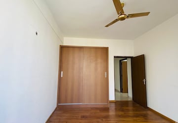 Room in 3 BHK Apartment at Ambika Florence Park, North Mullanpur – for Sale