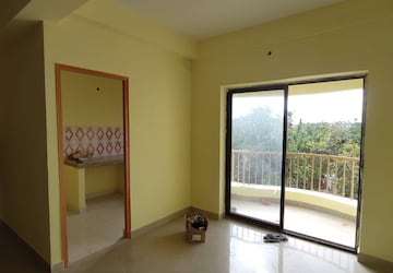 Room in 3 BHK Apartment at Arihant Garden, Rajarhat – for Sale
