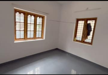 Room in 4 BHK Independent House at Kuttoor – for Sale