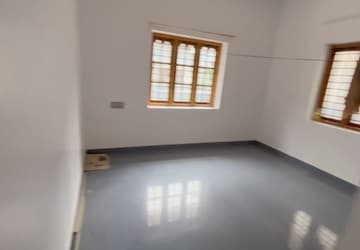 Room in 4 BHK Independent House at Kuttoor – for Sale