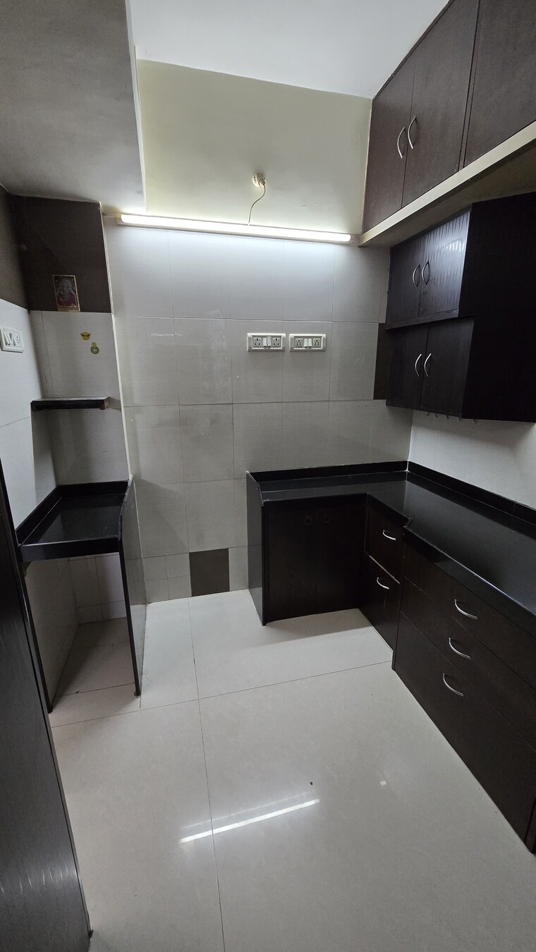 Kitchen, borbhat-sra-society 1 Bedroom 440 Sq.Ft. Apartment In Borivali West Mumbai 9327815