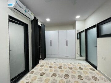 Bedroom in 1 BHK Builder Floor at Sushant Tower, Sector 56 – for Rent