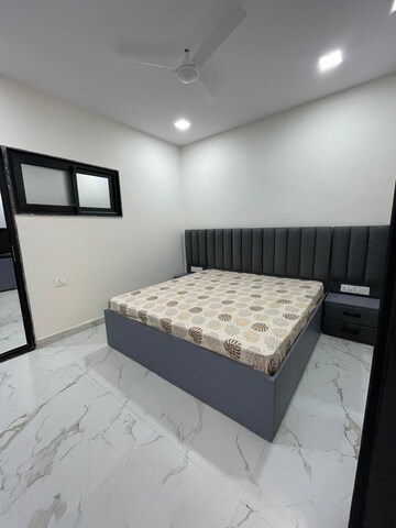 Bedroom in 1 BHK Builder Floor at Sushant Tower, Sector 56 – for Rent