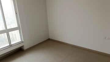 Room in 1 BHK Apartment at Raunak Delight, Owale – for Rent