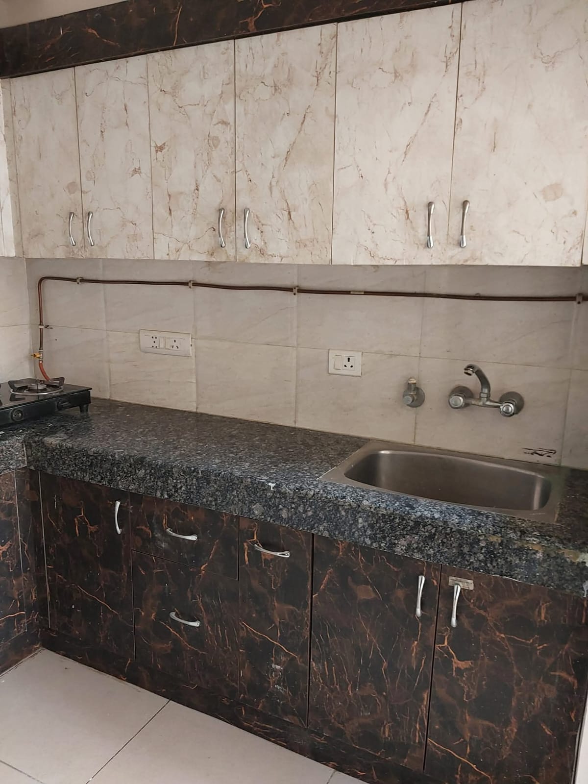 3 BHK 1385 Sq.Ft. Apartment in Gaur City-2