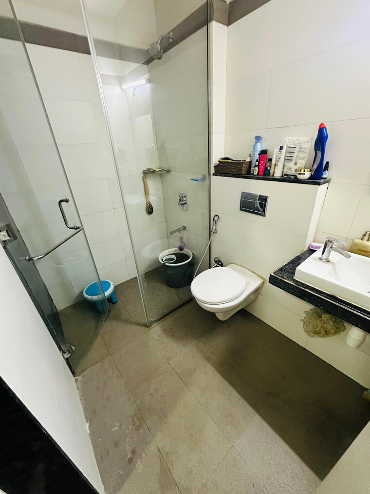 Attached Bathroom, rustomjee-azziano-wing-e 2 Bedroom 828 Sq.Ft. Apartment In Thane West Thane 9328099