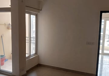 Room in 2 BHK Apartment at Divyansh Flora, Sector 16c Greater Noida – for Sale