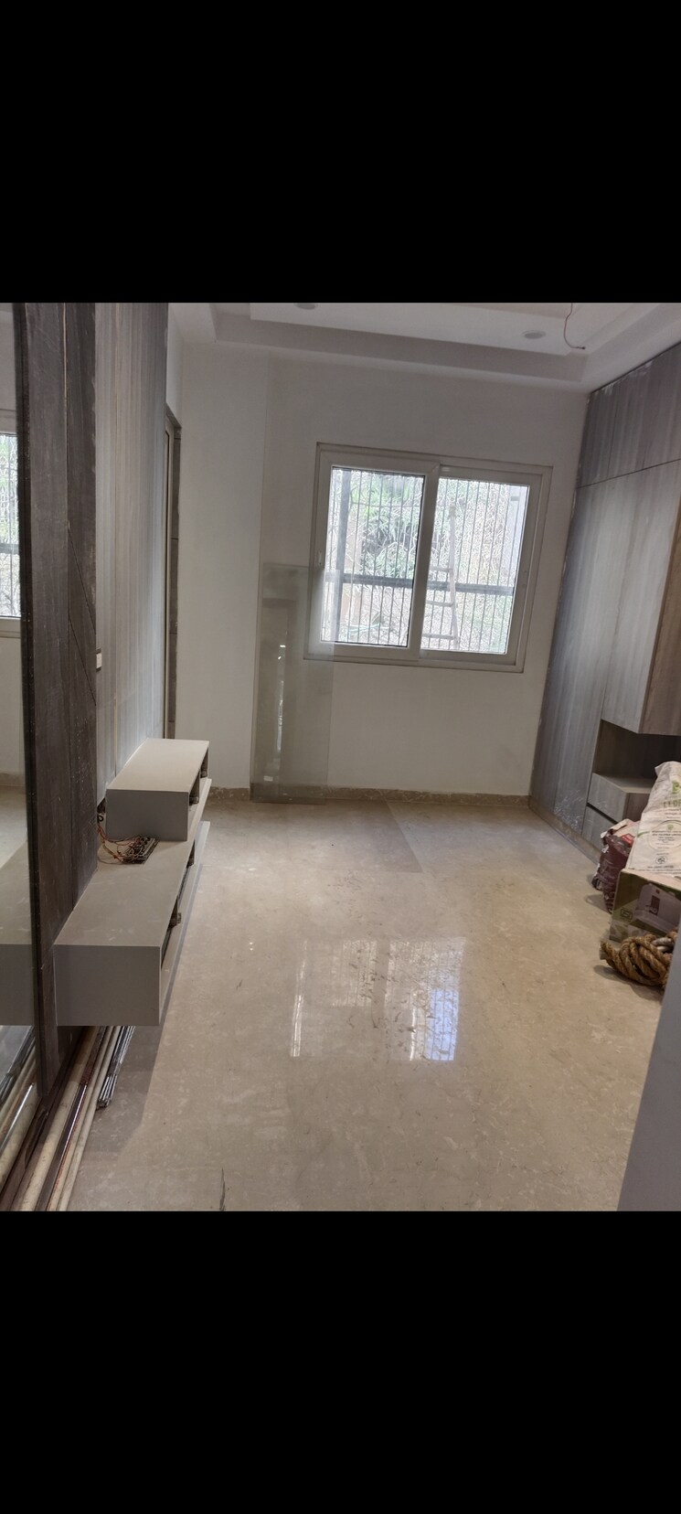 Room, paschim vihar 3 Bedroom 150 Sq.Yd. Builder Floor In Paschim Vihar Delhi 9328296