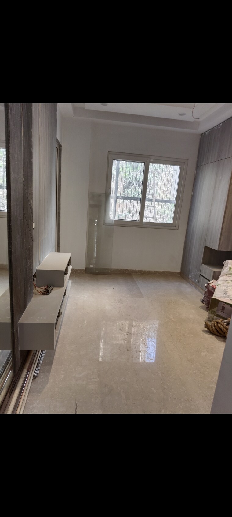 Room, paschim vihar 3 Bedroom 150 Sq.Yd. Builder Floor In Paschim Vihar Delhi 9328296