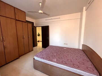 Bedroom in 2 BHK Apartment at Bandra West – for Rent