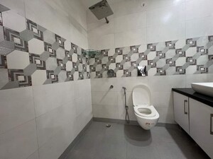 Attached Bathroom in 4 BHK Apartment at Kailash Hills – for Rent