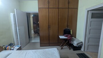 Bedroom in 3 BHK Apartment at Bandra West – for Rent