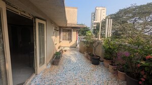 Terrace in 3 BHK Apartment at Bandra West – for Rent