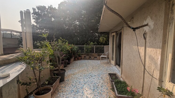 Terrace, bandra west 3 Bedroom 1200 Sq.Ft. Apartment In Bandra West Mumbai 9328368