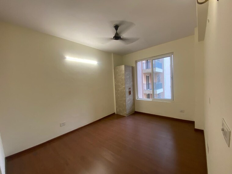 Room, dlf-garden-city-independent-floors 4 Bedroom 2464 Sq.Ft. Apartment In Sector 92 Gurgaon 9328333