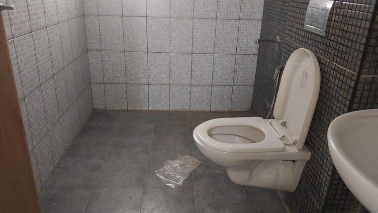 Bathroom, snn-raj-serenity 3 Bedroom 1730 Sq.Ft. Apartment In Begur Road Bangalore 9328351