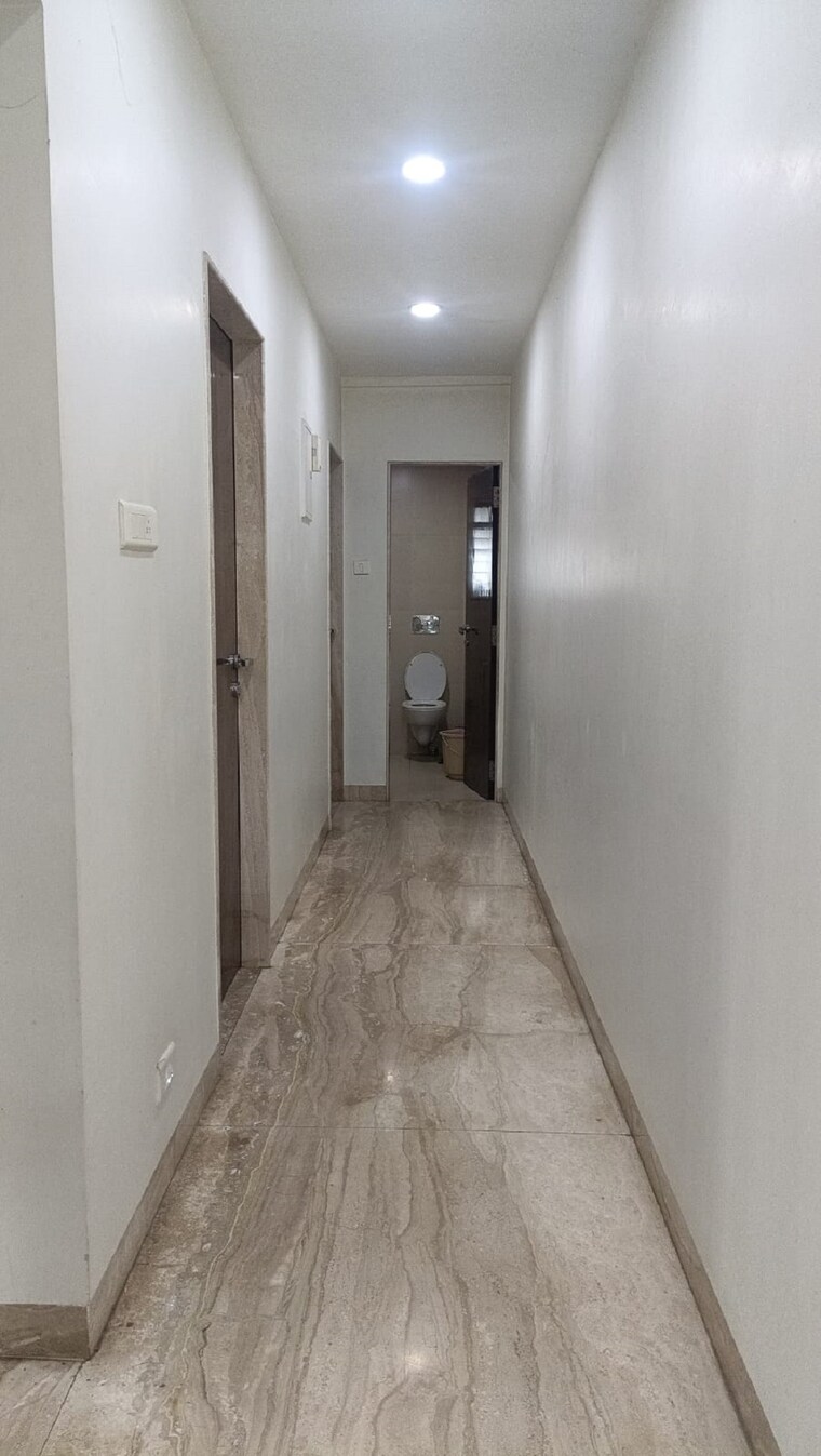 Room, santacruz west 3 Bedroom 1200 Sq.Ft. Apartment In Santacruz West Mumbai 9328422