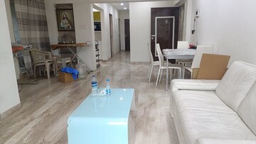 Living Room in 3 BHK Apartment at Santacruz West – for Rent