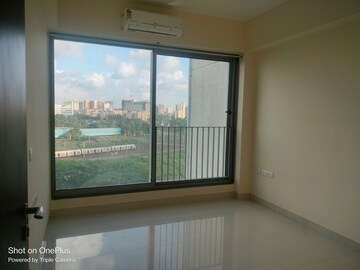 Room in 3 BHK Apartment at Sunteck City Avenue 4, Goregaon West – for Rent